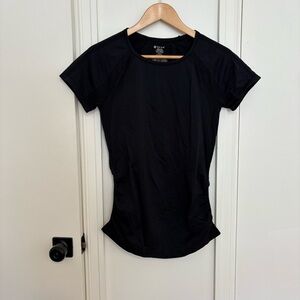 GAIAM Black Short Sleeve Women's Tee